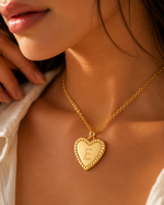 Load image into Gallery viewer, 14k Dainty Heart Pendant Letter Initial Necklace
