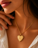 Load image into Gallery viewer, 14k Dainty Heart Pendant Letter Initial Necklace
