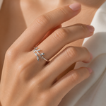 Load image into Gallery viewer, Jordin Small Leaf Ring
