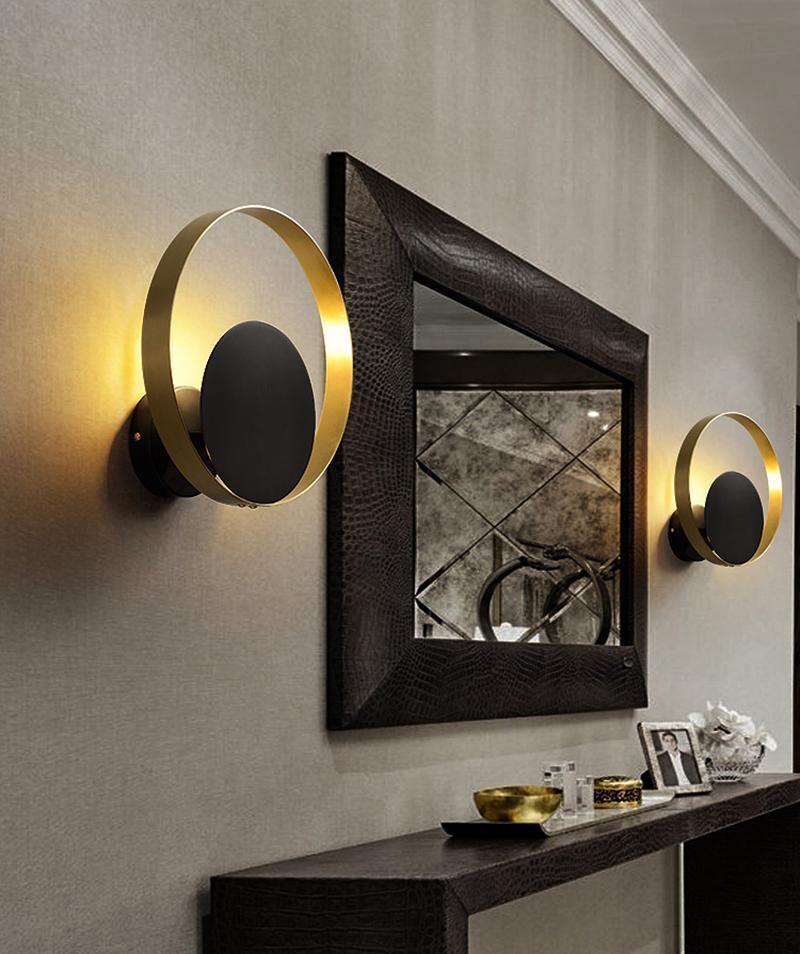 Interlocking Circular Ring Brass Finish Wall Lamp