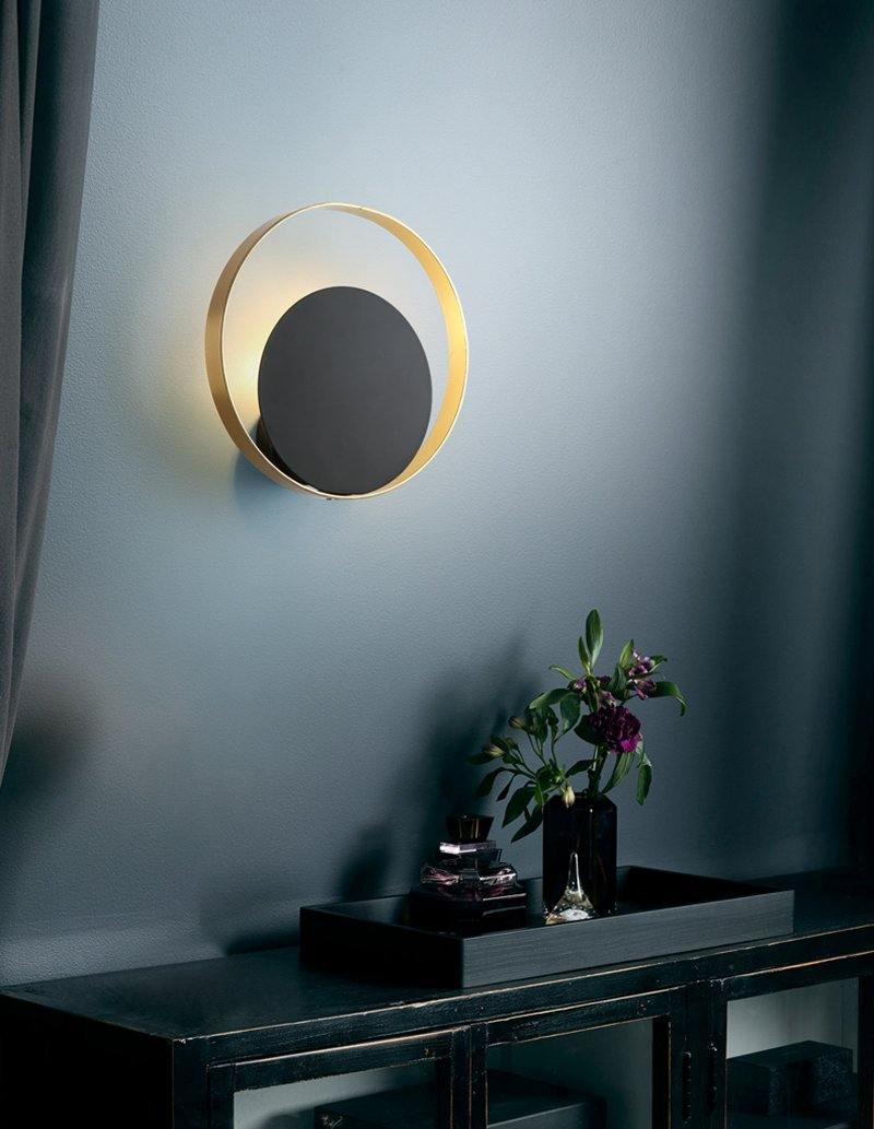Interlocking Circular Ring Brass Finish Wall Lamp