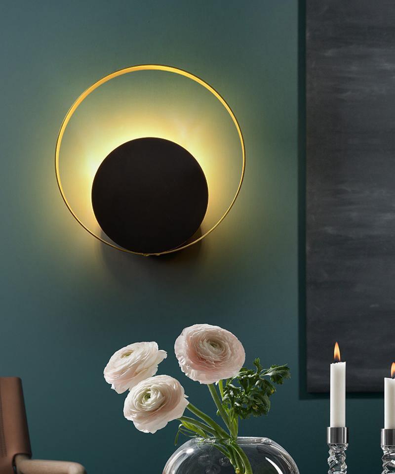 Interlocking Circular Ring Brass Finish Wall Lamp