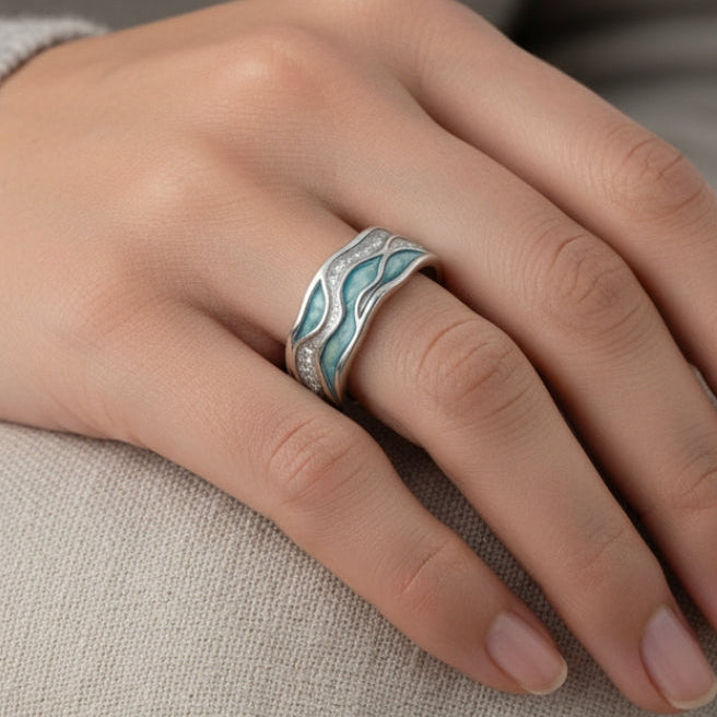Bold Turquoise Wave Ring in Silver