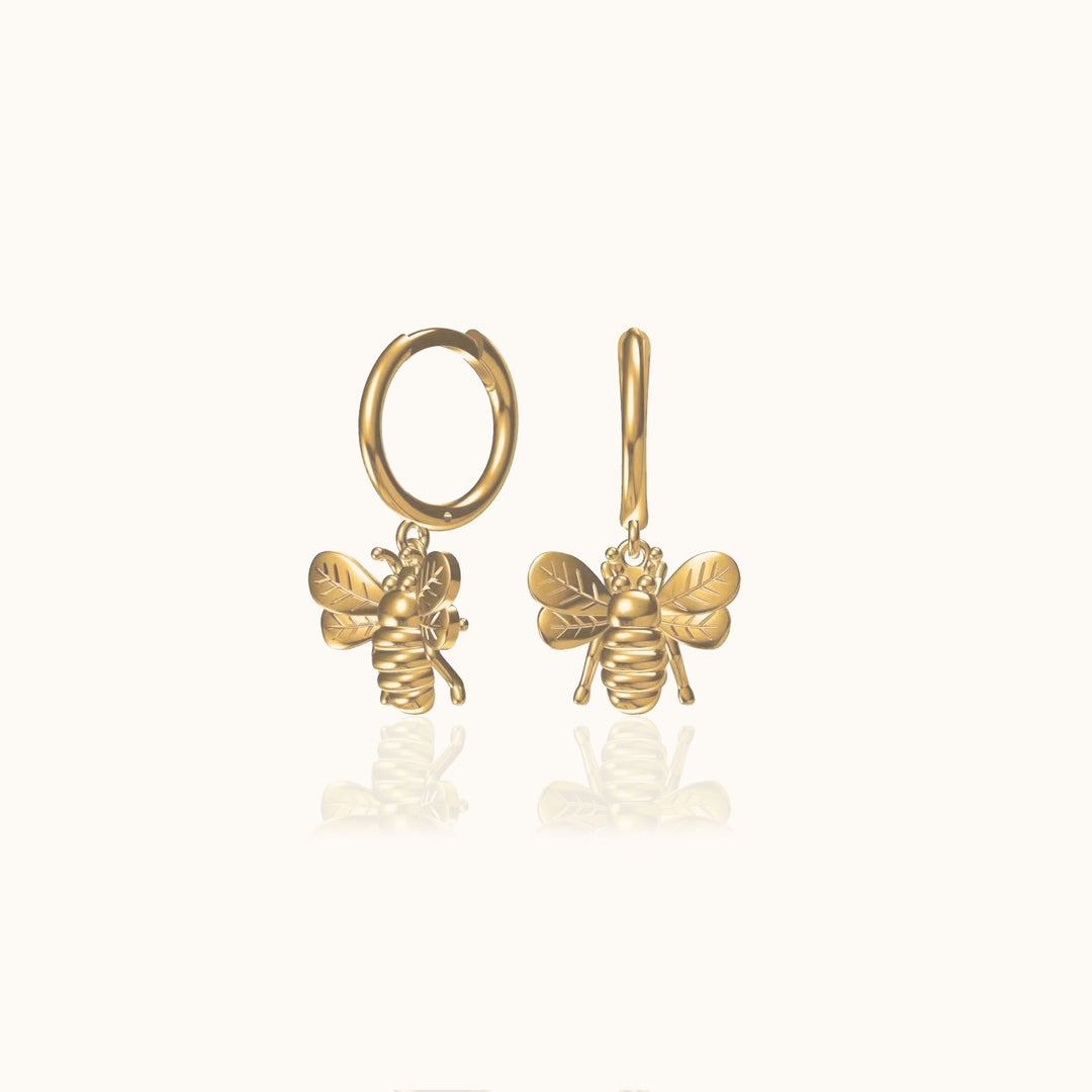 Lien Delicate Bee Hoop Earrings
