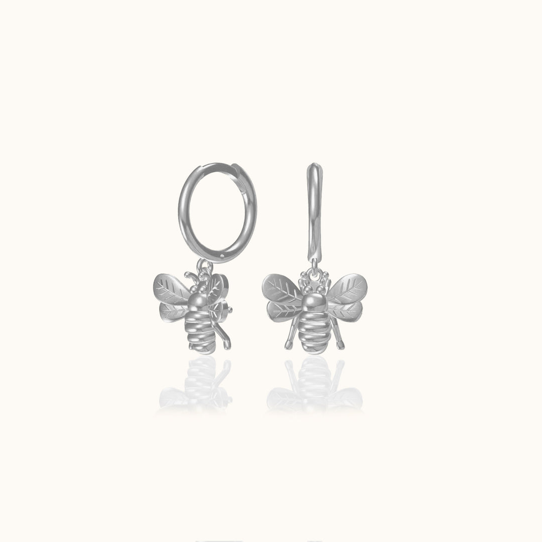 Lien Delicate Bee Hoop Earrings