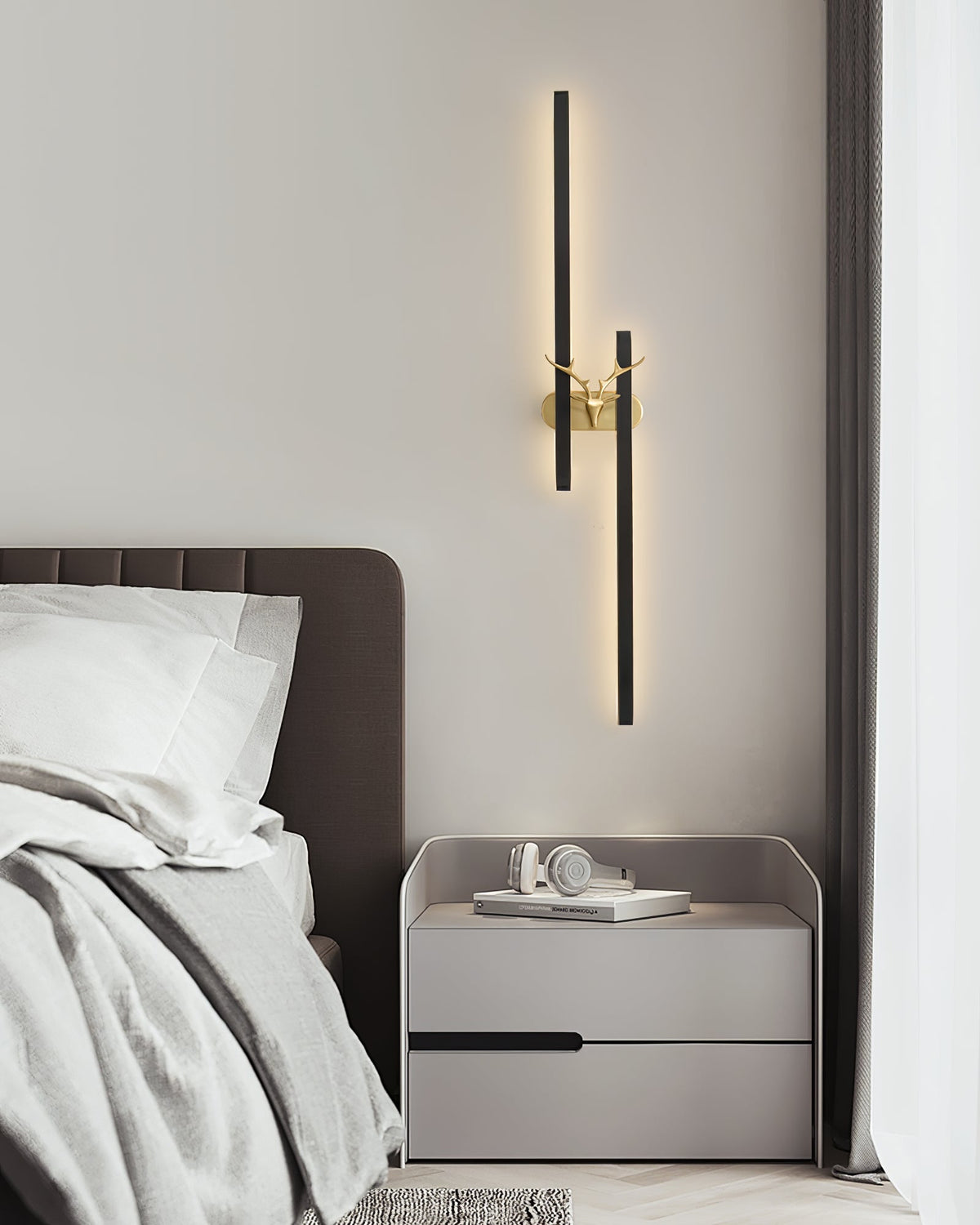 Deer Sculpture Brass Finish Home Wall Lamp