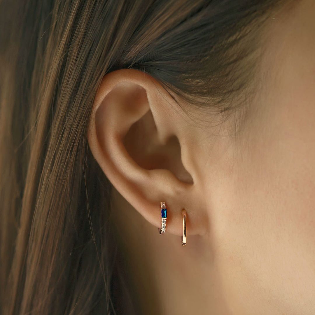 Baguette Huggie Earrings (Blue Sapphire)