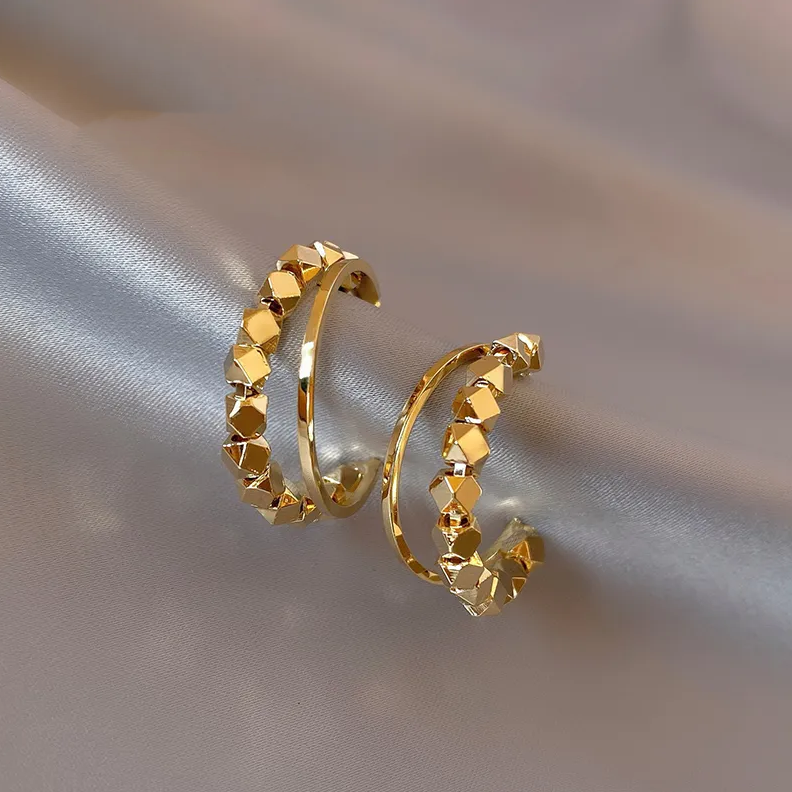 Elegant Drop Earrings in Gold