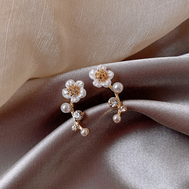 Delicate Pearl Flower Earrings