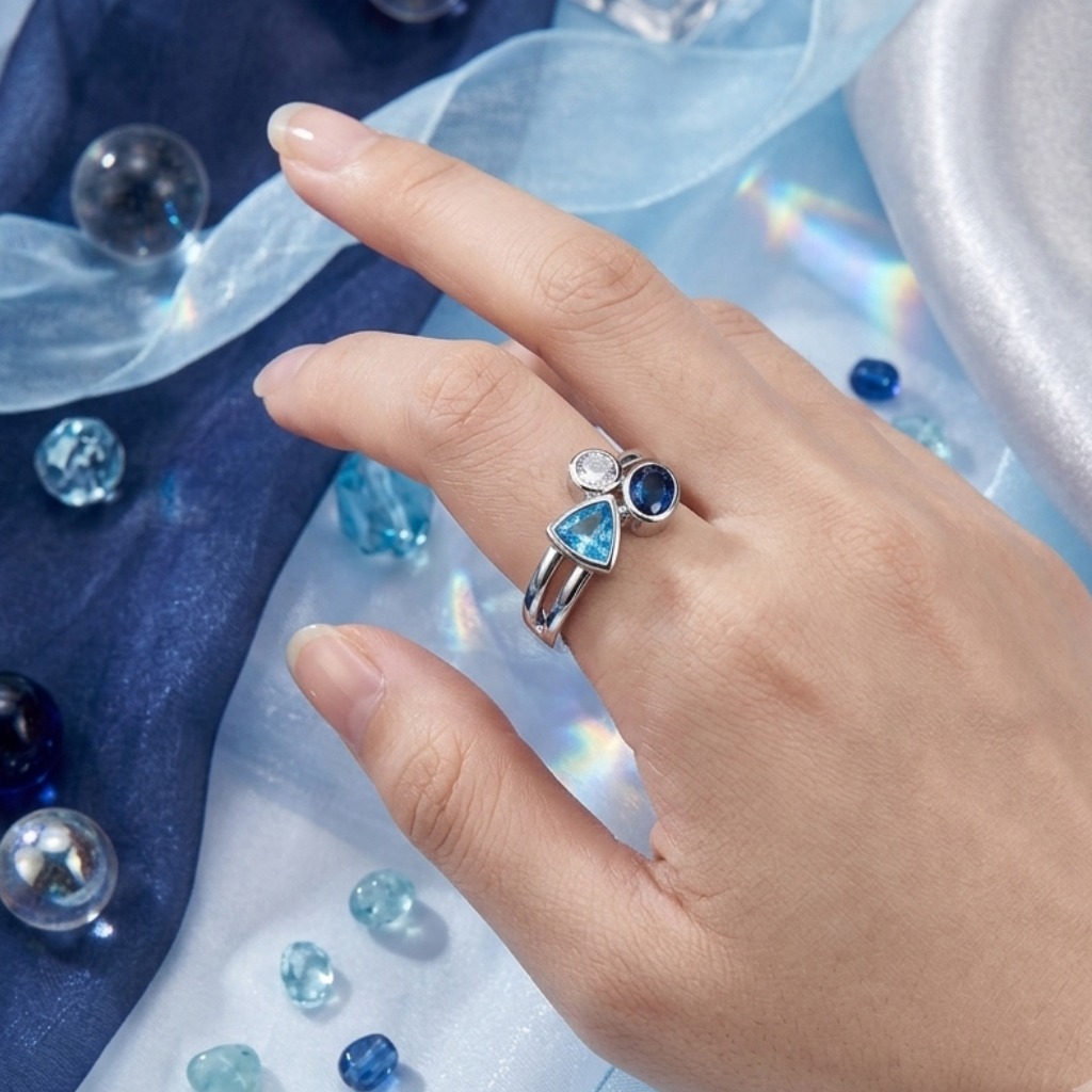 Luxurious Blue Crystal Vintage Ring
