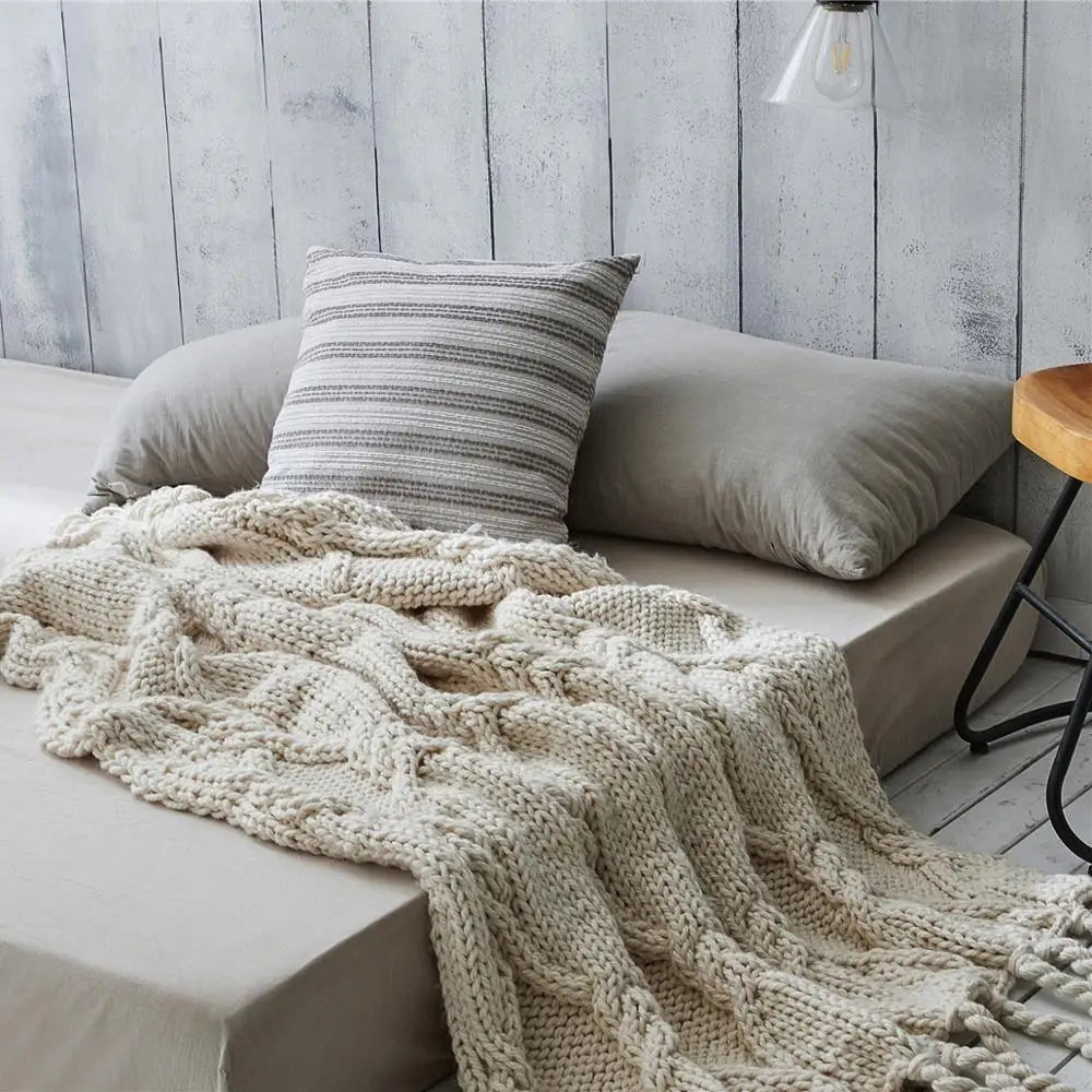 Premium Chunky Knit Throw Blankets