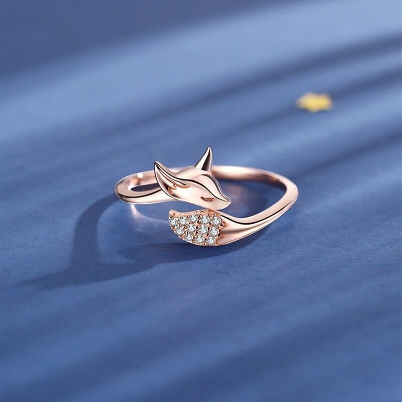 Sparkling Fox Statement Ring in Silver