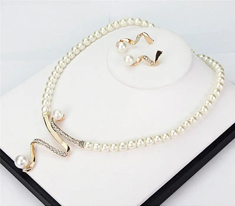Bohemian Pearl Necklace and Earrings Set