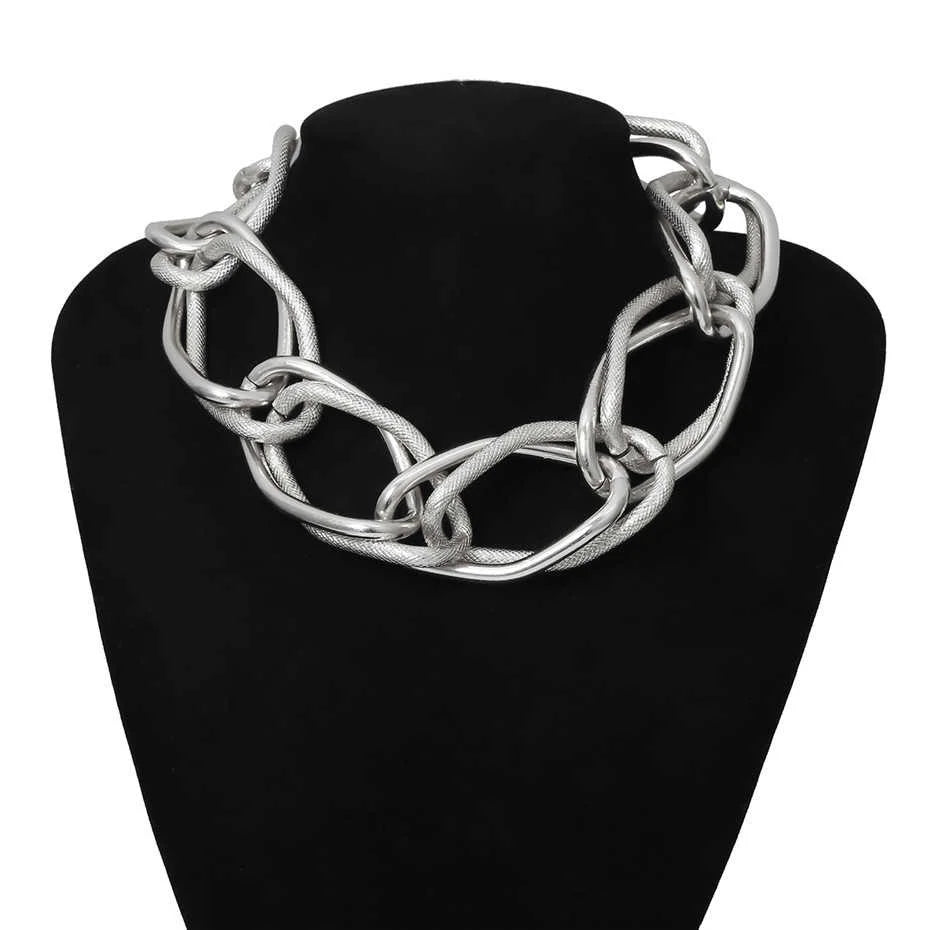 Kynéva Chain Collar Chunky Necklace