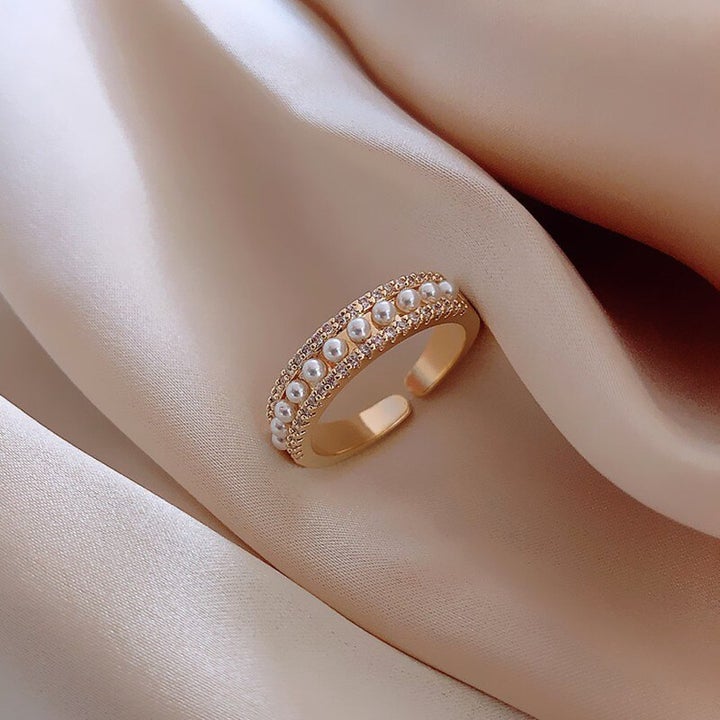 Classic Pearl Statement Ring in Gold