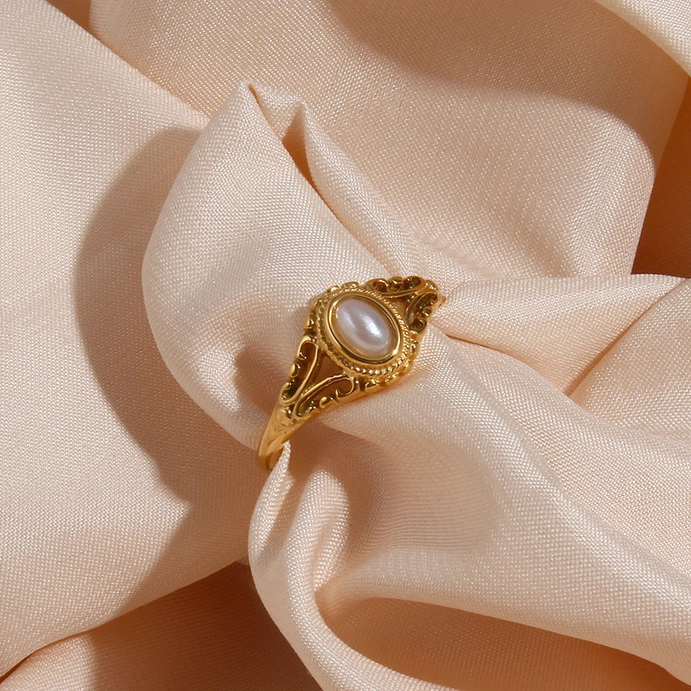 18k vintage inspired pearl ring