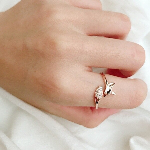 Sparkling Fox Statement Ring in Silver