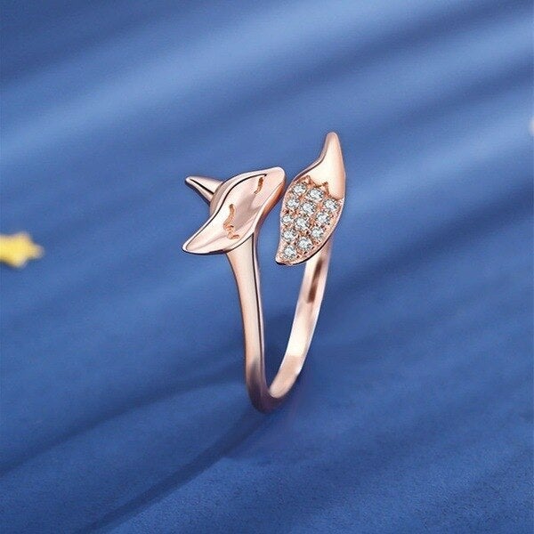 Sparkling Fox Statement Ring in Silver