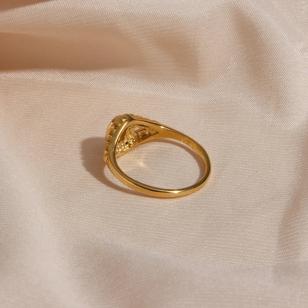 18k Vintage Inspired Pearl Ring