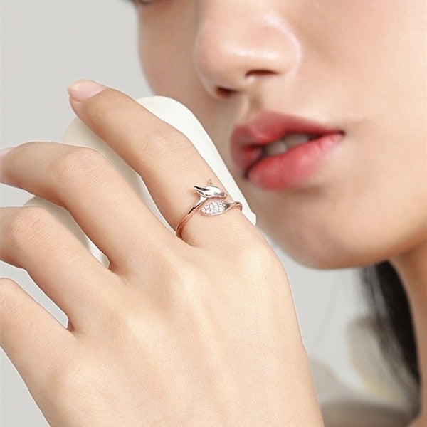 Sparkling Fox Statement Ring in Silver