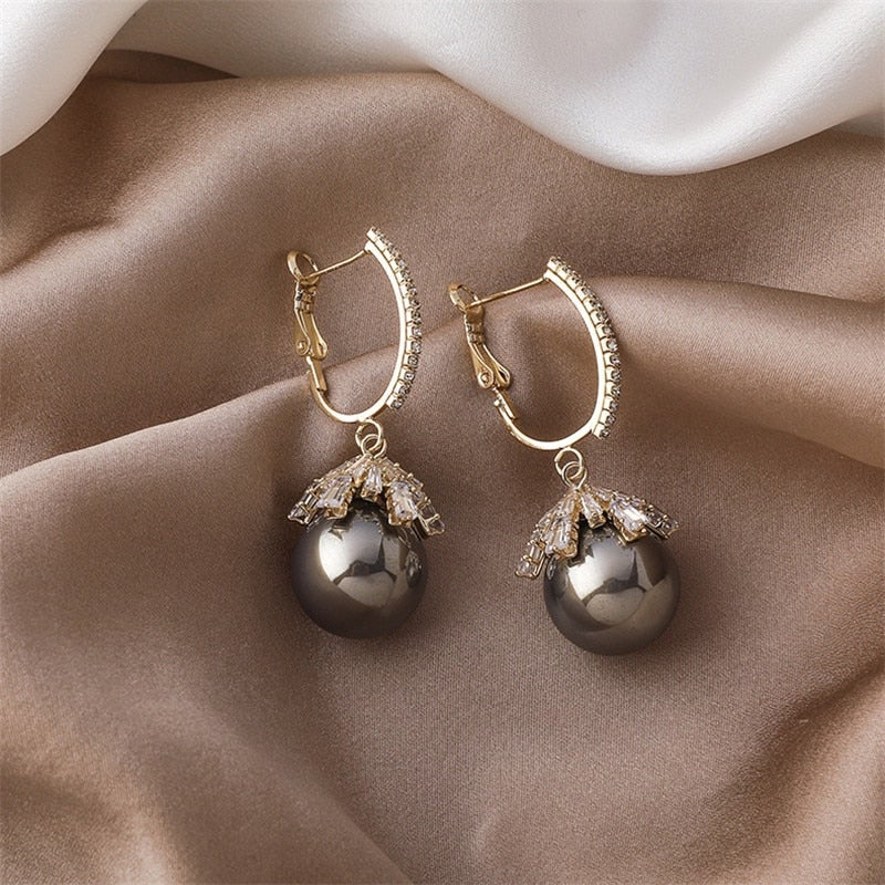 Classic Pearl Drop Earrings