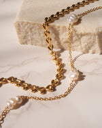 Load image into Gallery viewer, Kendra Gold Heart Chain Bracelet
