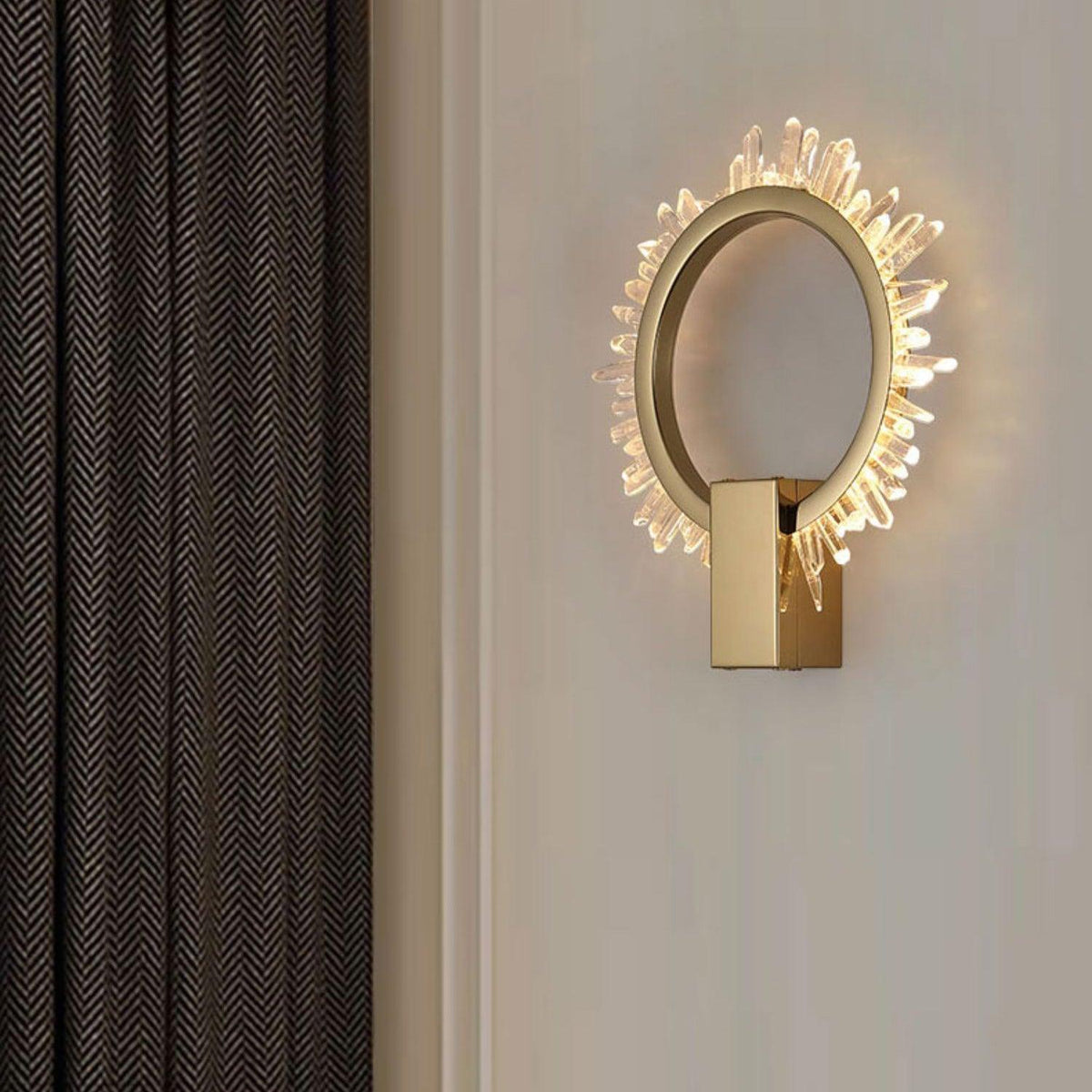 Faceted Crystal Contemporary Luxe Wall Lamp