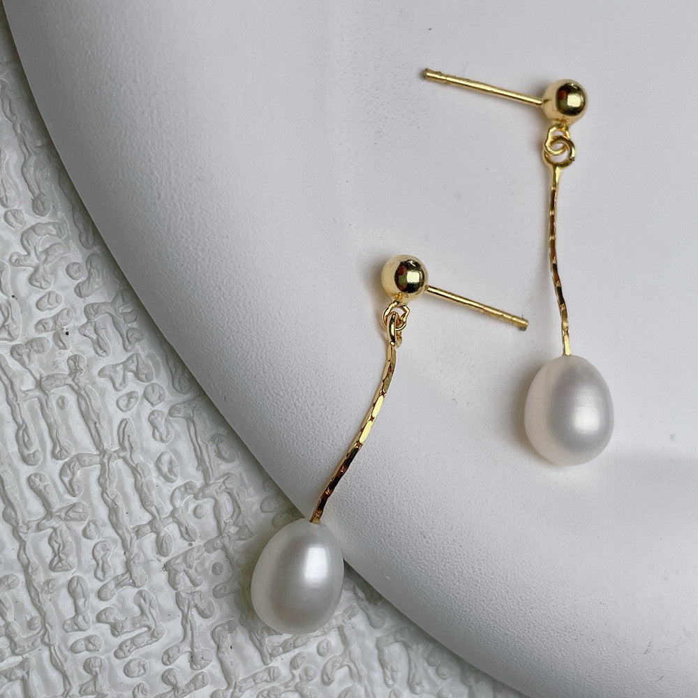 Classic Pearl Drop Earrings