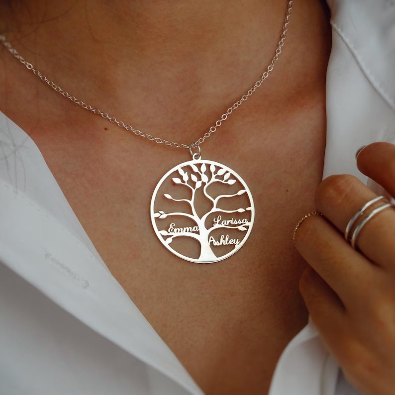 The personalized legacy emblem pendant necklace