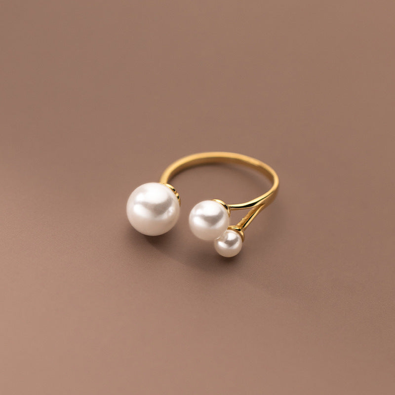 Vintage-Style Pearl Statement Ring