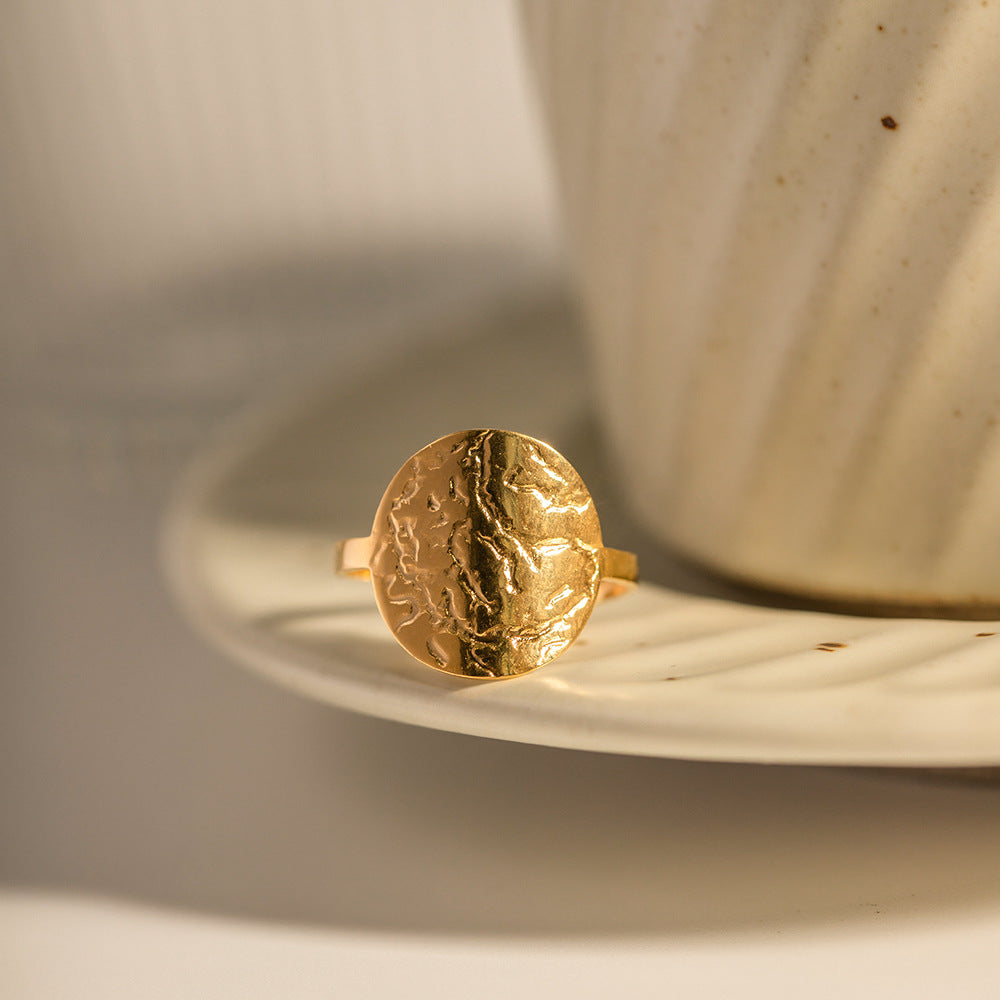 Sabrina gold piece ring
