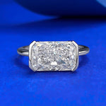 Load image into Gallery viewer, S925 East West Emerald Cut Ring
