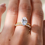 Load image into Gallery viewer, S925 2pc 4.5CT Solitare Oval Ring
