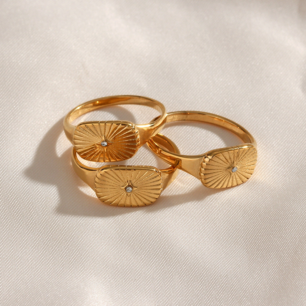 Aglaia Gold Sun Ring