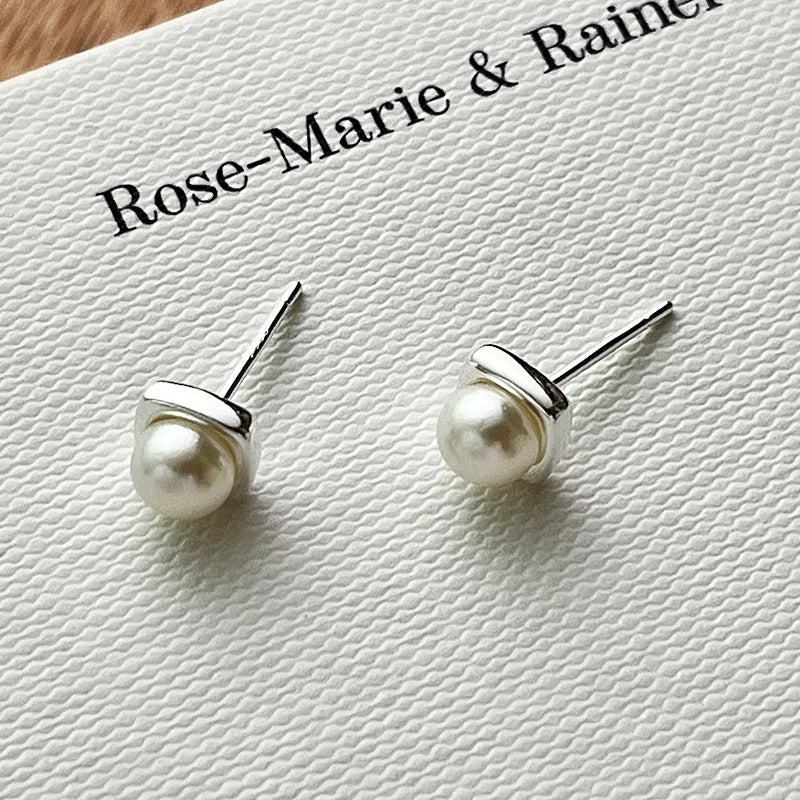 Classic Pearl Drop Earrings