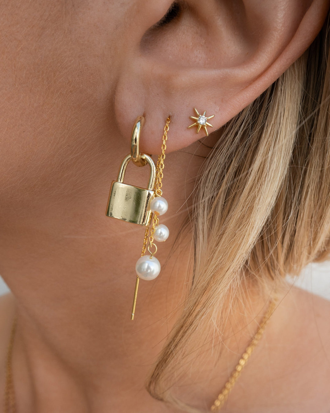 Risa Starburst Crystal Stud Earrings