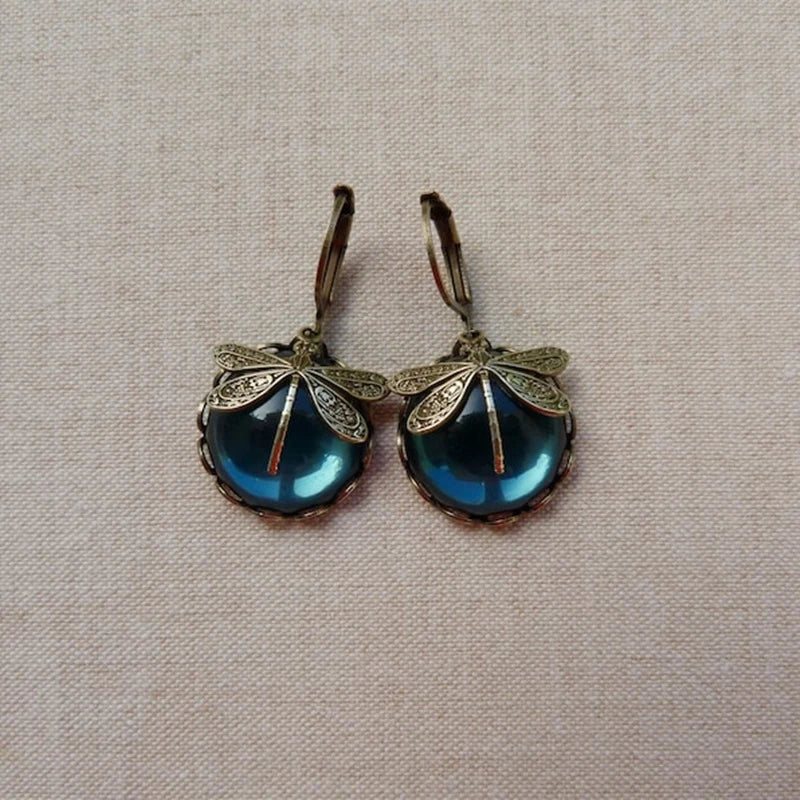 Chic Antique Drop Earrings in Gold