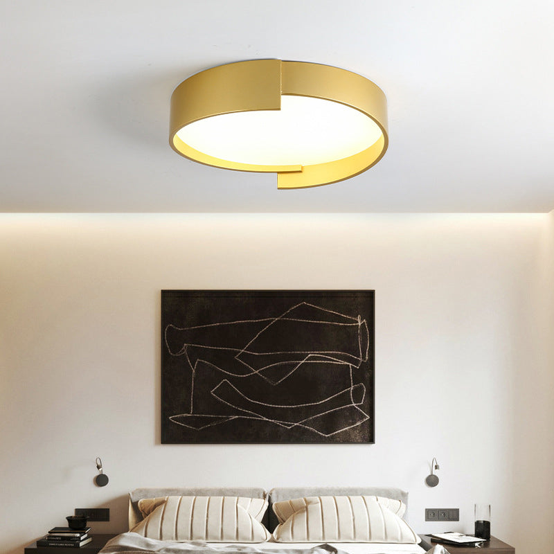 Contemporary Round Flush Mount Ceiling Light