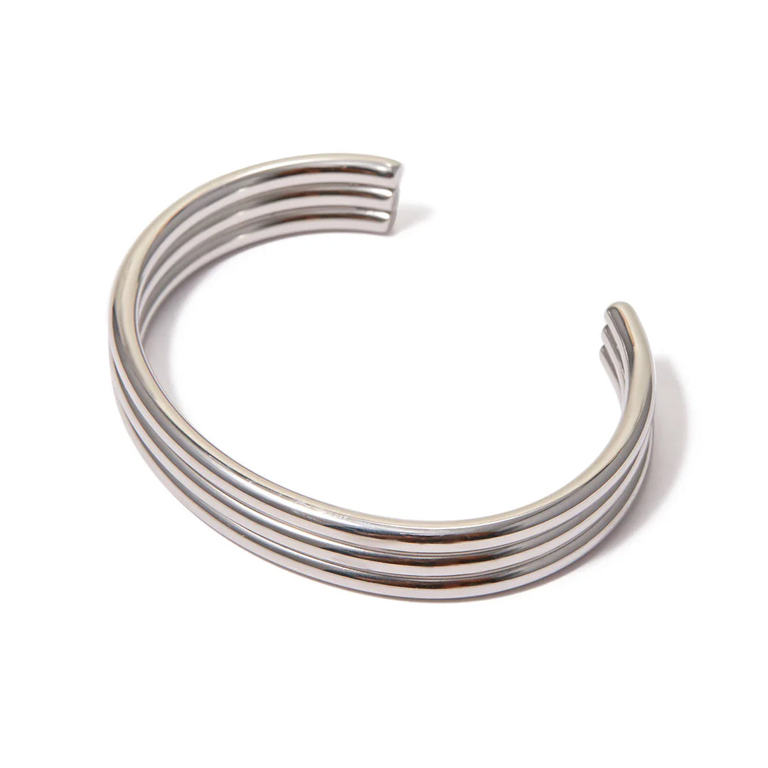 18k Triple Ribbed Bangle Bracelet