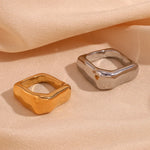 Load image into Gallery viewer, 18k Textured Square Ring
