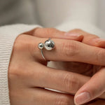 Load image into Gallery viewer, 18k Bold Two Ball Open Ring
