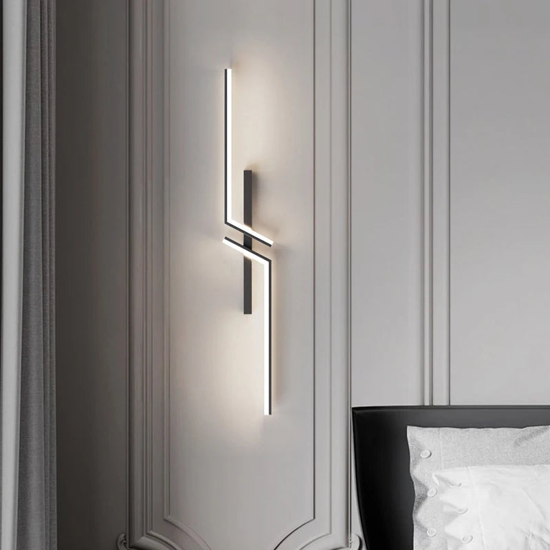 Modern Minimalist LED Wall Light Fixture In Black or Gold