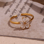 Load image into Gallery viewer, 18k Feminine Five Petal Diamond Ring
