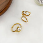 Load image into Gallery viewer, 18k Irregular Twist Diamond Ring
