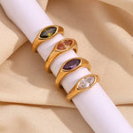 Load image into Gallery viewer, 18k Oval Diamond Cut Ring
