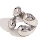 Load image into Gallery viewer, 18k Four Droplet Bold Ring

