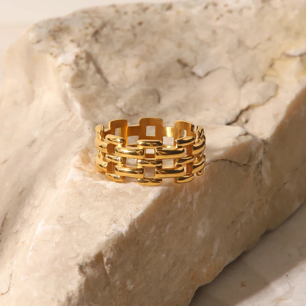 18k rice bead ring