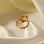Load image into Gallery viewer, 18k Melted Heart Ring
