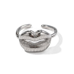 Load image into Gallery viewer, Bold Kiss Romantic Ring
