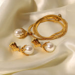 Load image into Gallery viewer, 18k Blooming Pearl Necklace and Earrings
